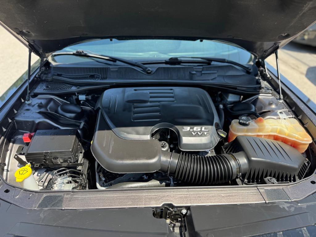 2021 Dodge Challenger SXT photo