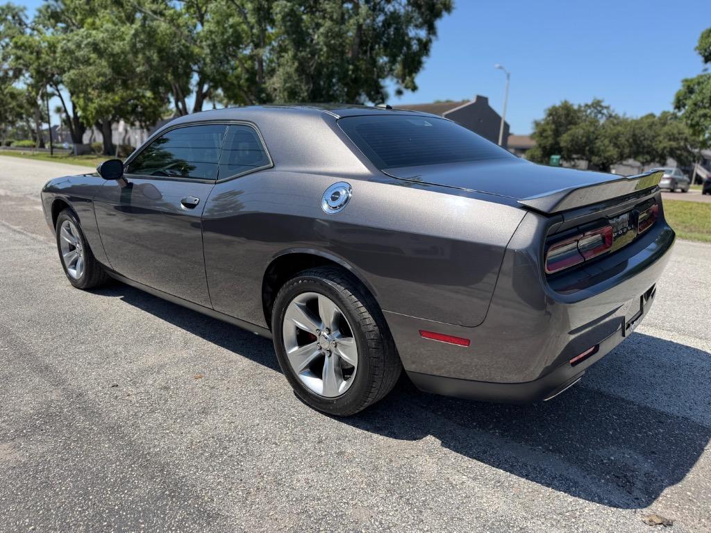 2021 Dodge Challenger SXT photo