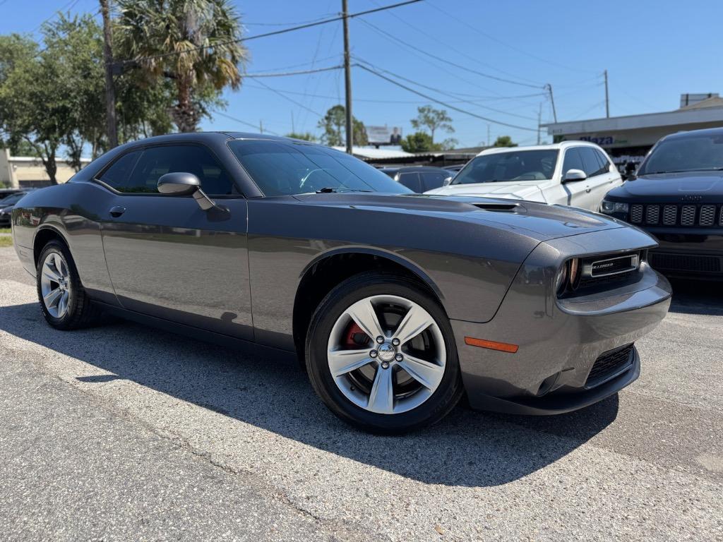 2021 Dodge Challenger SXT photo