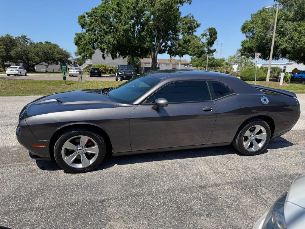 2021 Dodge Challenger SXT photo