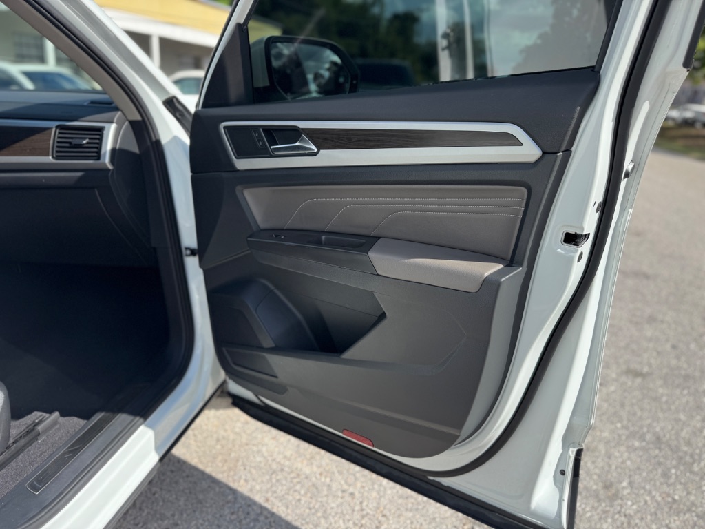 2022 Volkswagen Atlas - $18,998