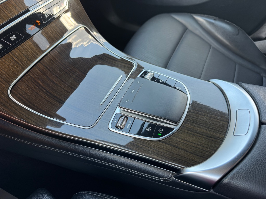 2020 Mercedes-Benz GLC - $14,998
