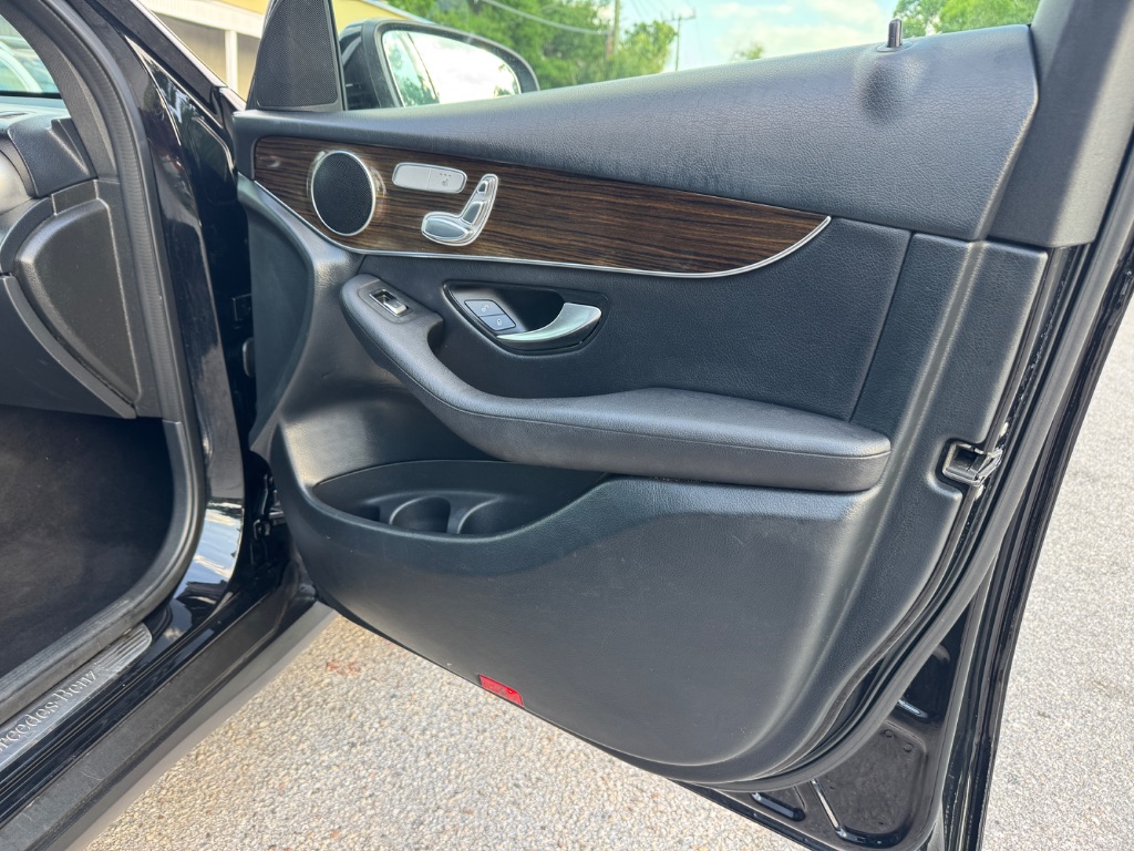 2020 Mercedes-Benz GLC - $14,998