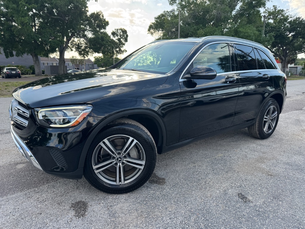 2020 Mercedes-Benz GLC - $14,998