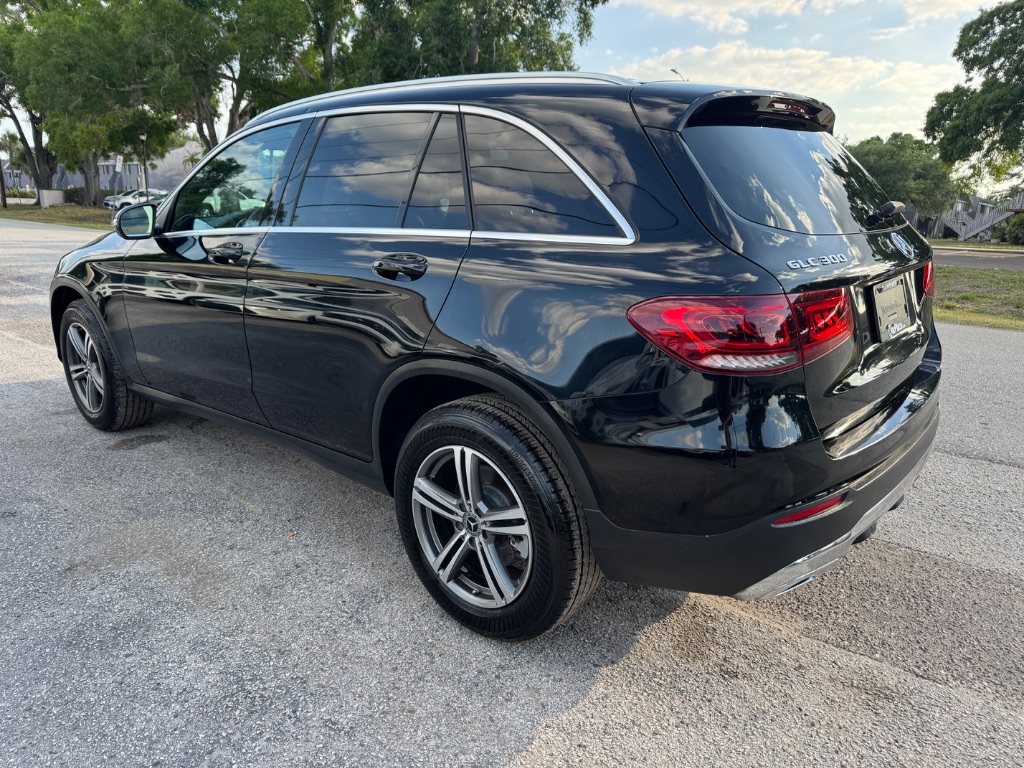 2020 Mercedes-Benz GLC - $14,998