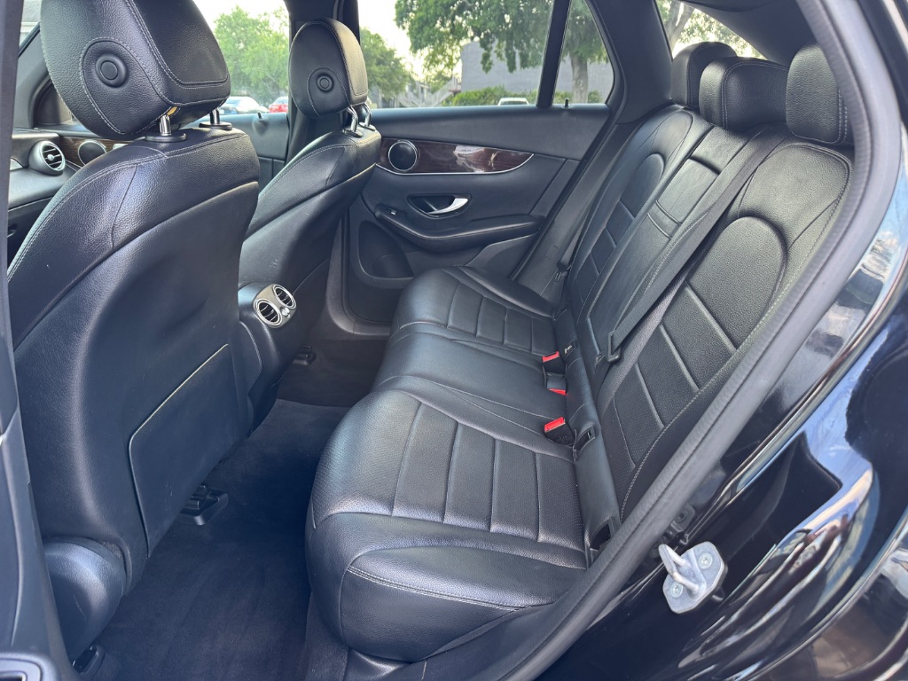 2020 Mercedes-Benz GLC - $14,998