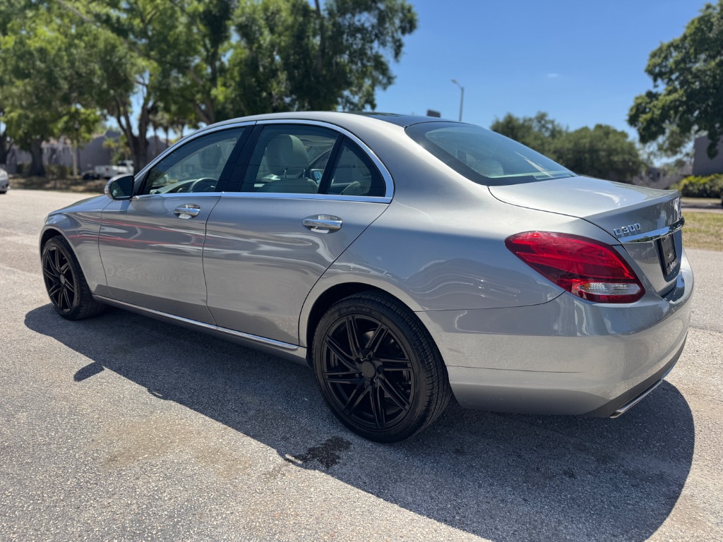 2016 Mercedes-Benz C300 - $11,998