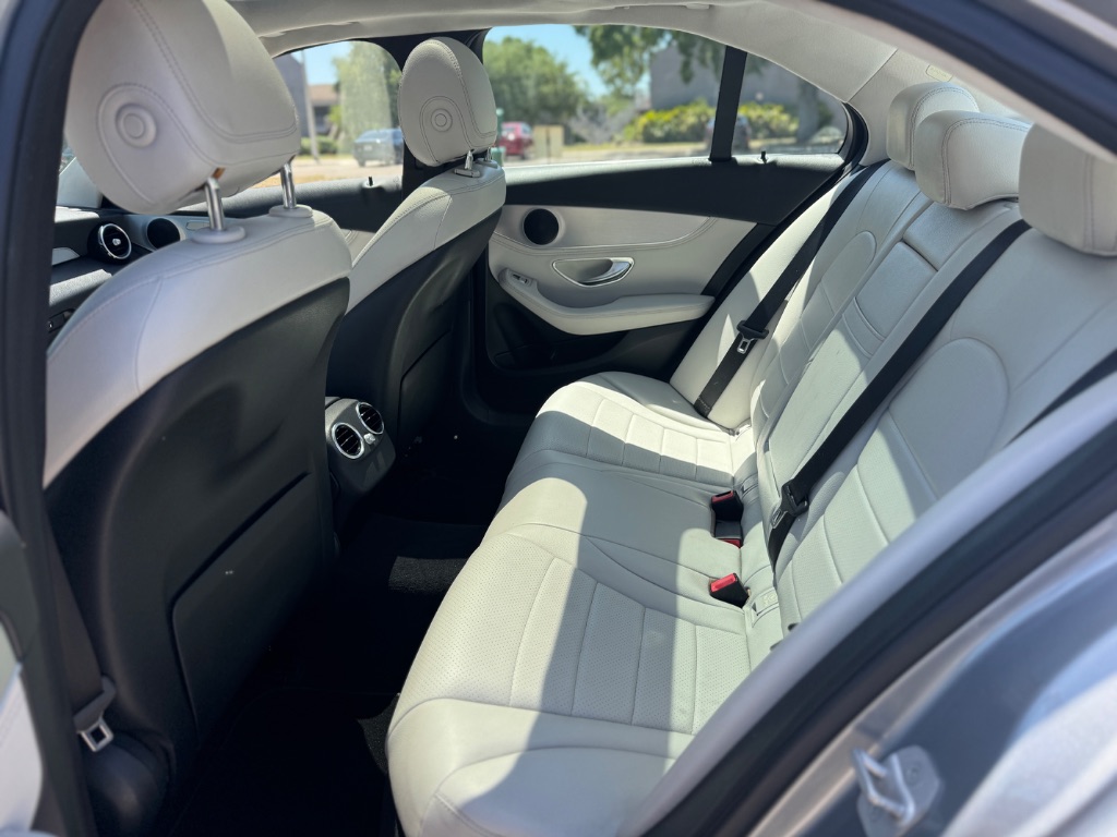 2016 Mercedes-Benz C300 - $11,998