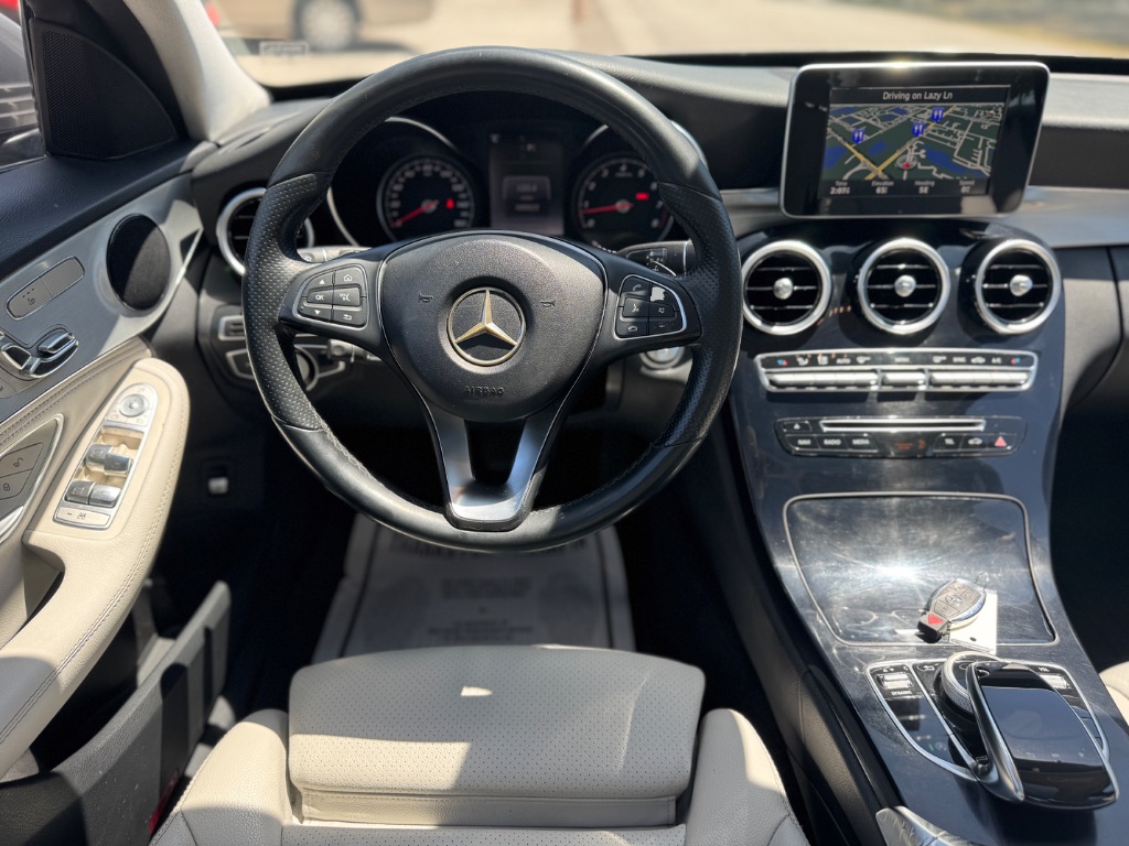 2016 Mercedes-Benz C300 - $11,998