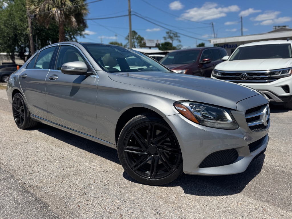 2016 Mercedes-Benz C300 - $11,998