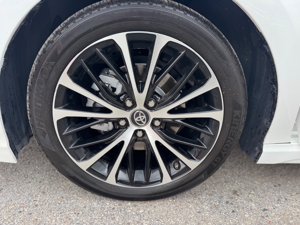 2019 Toyota Camry - $15,998