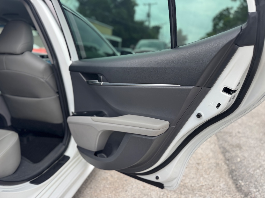 2019 Toyota Camry - $15,998