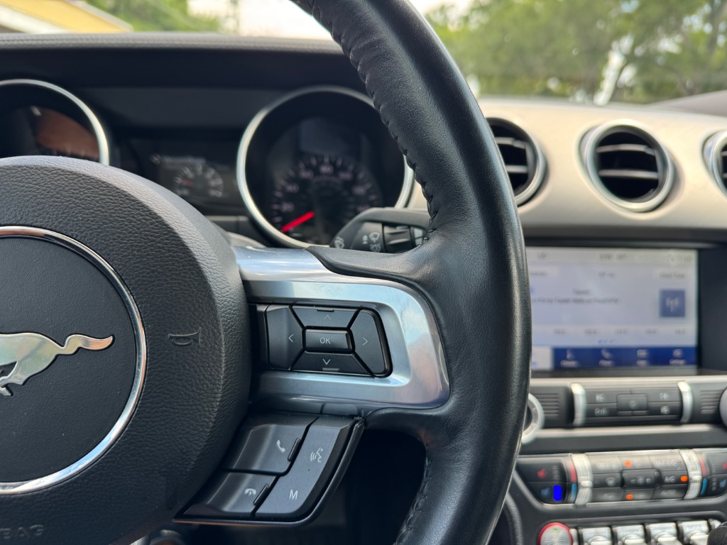 2023 Ford Mustang - $26,998