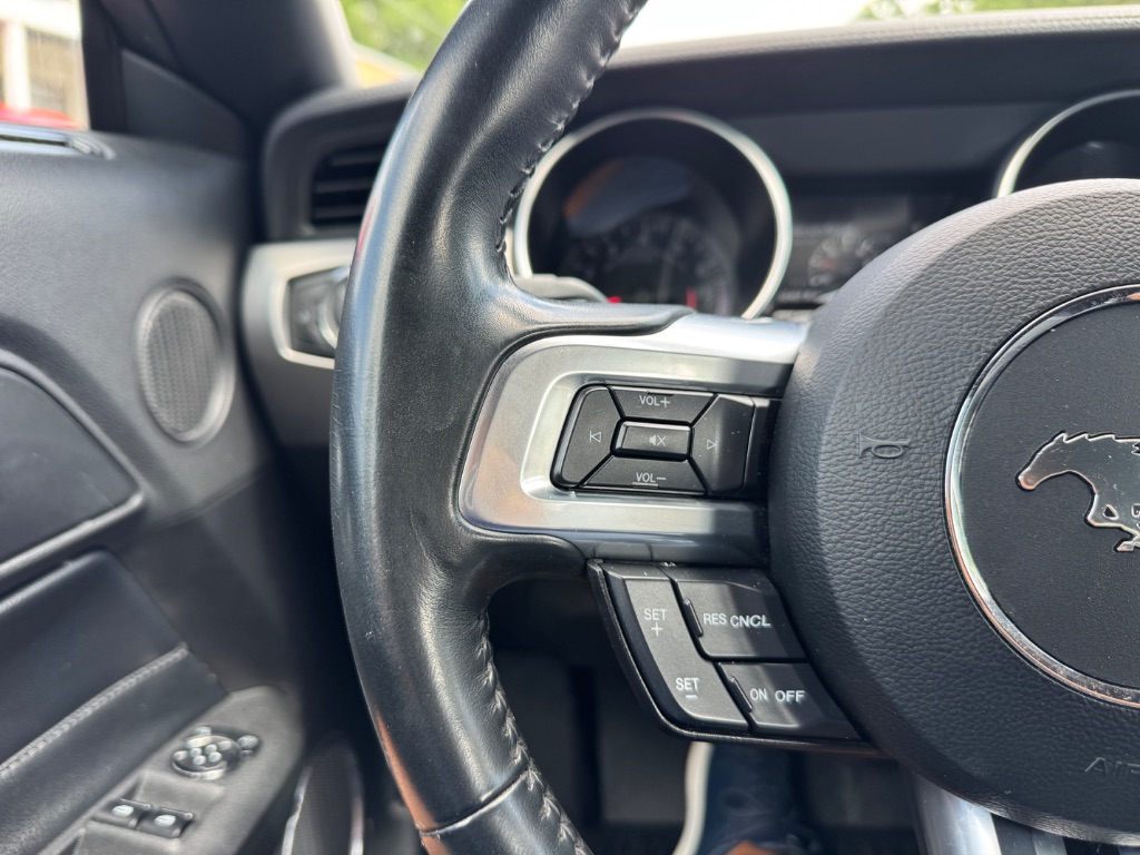 2023 Ford Mustang - $26,998