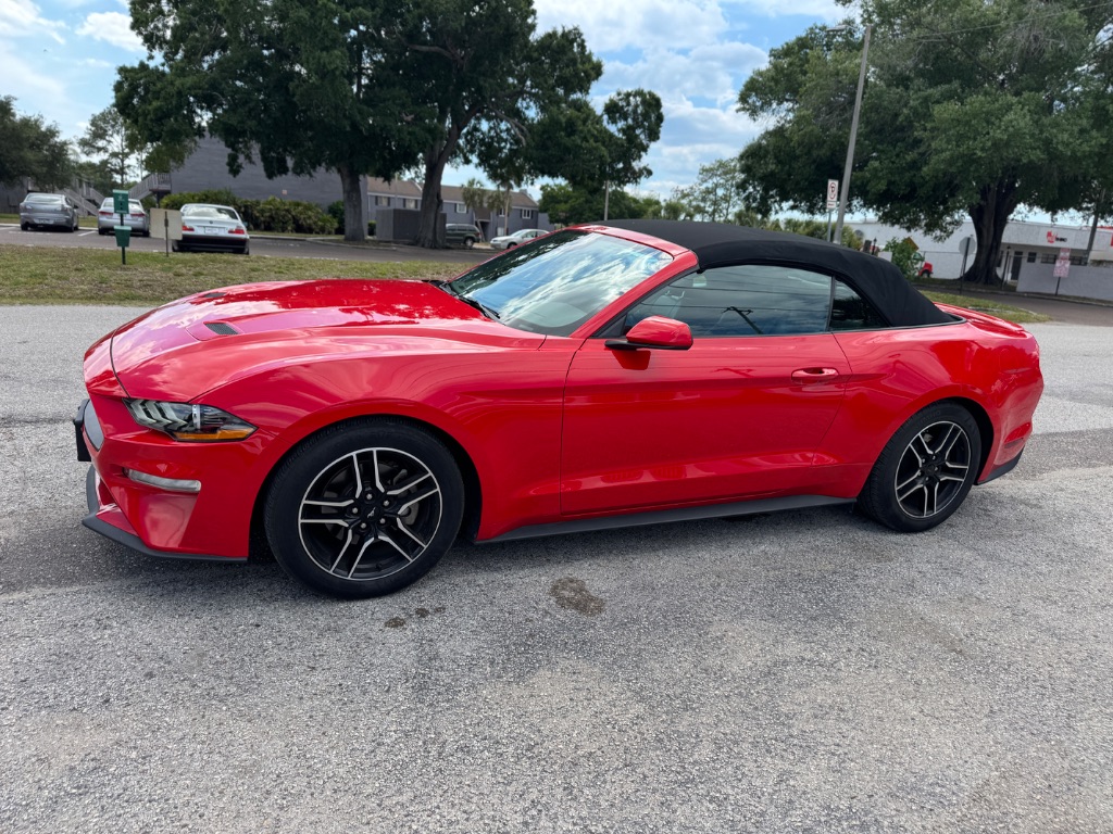 2023 Ford Mustang - $26,998