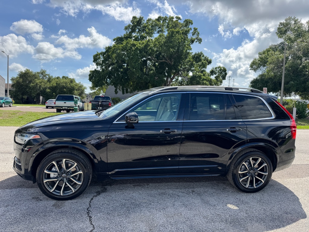 2018 Volvo XC90 - $17,998