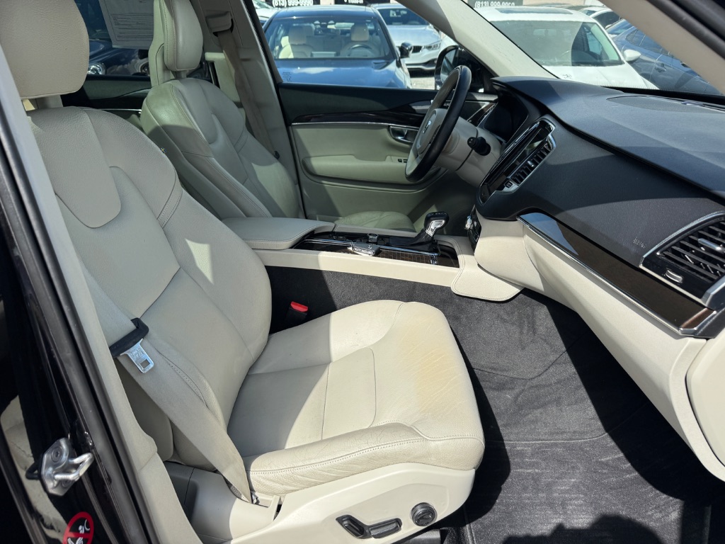 2018 Volvo XC90 - $17,998