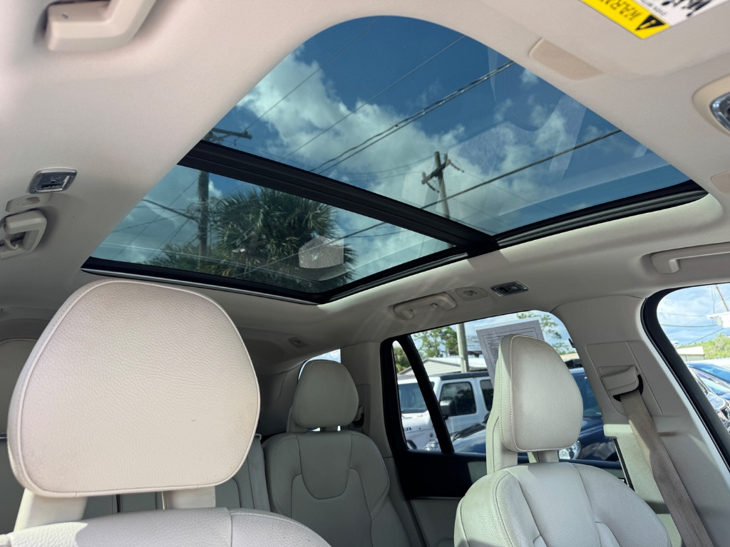 2018 Volvo XC90 - $17,998