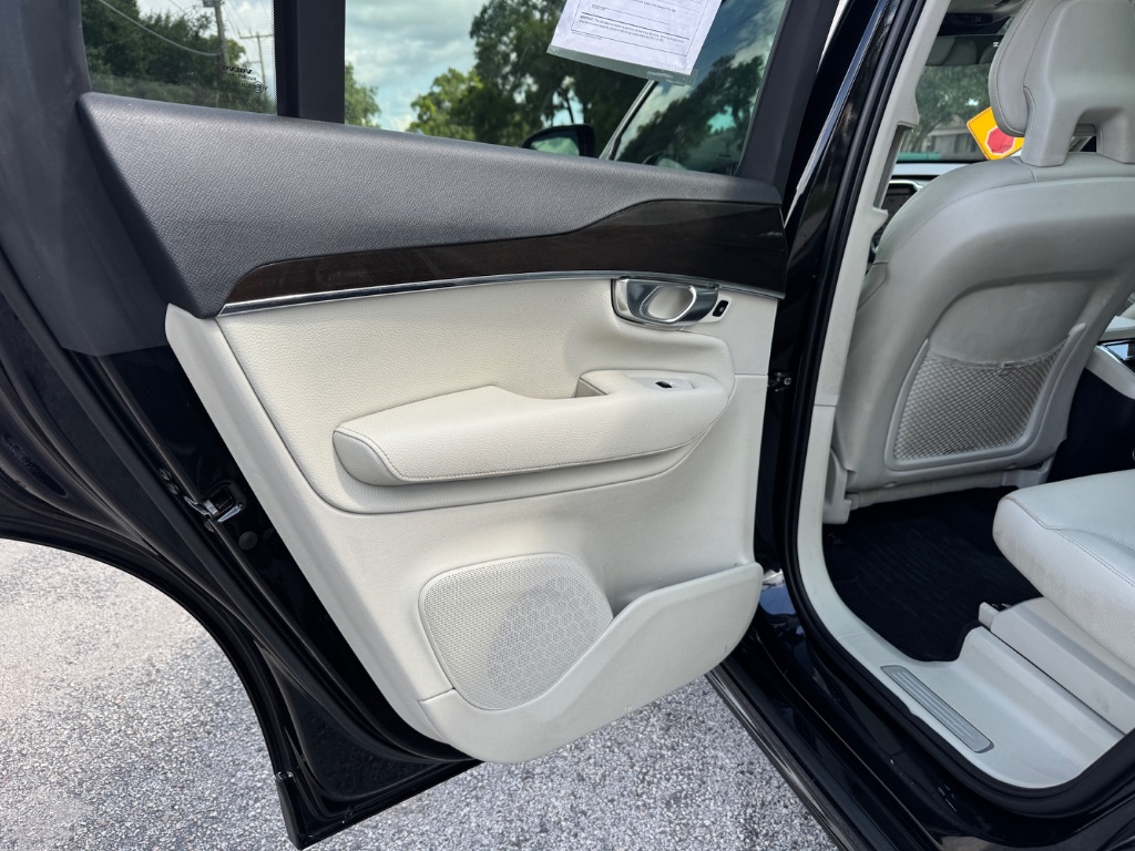 2018 Volvo XC90 - $17,998