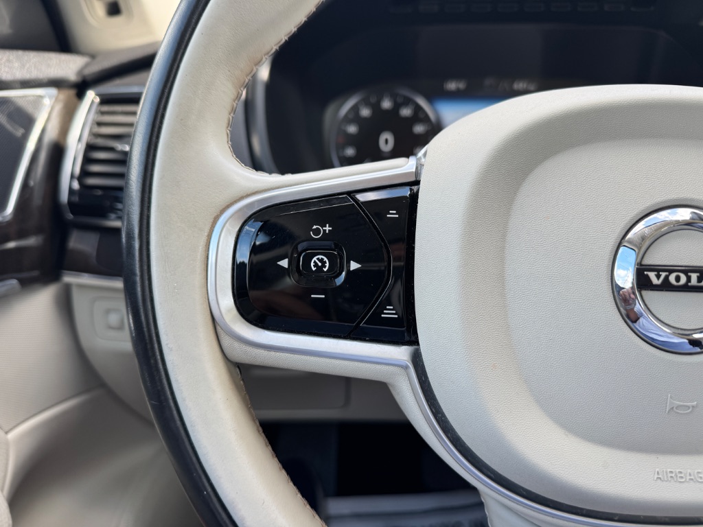 2018 Volvo XC90 - $17,998