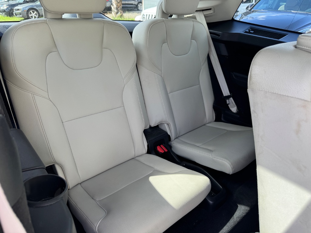 2018 Volvo XC90 - $17,998