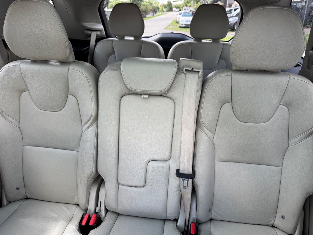 2018 Volvo XC90 - $17,998