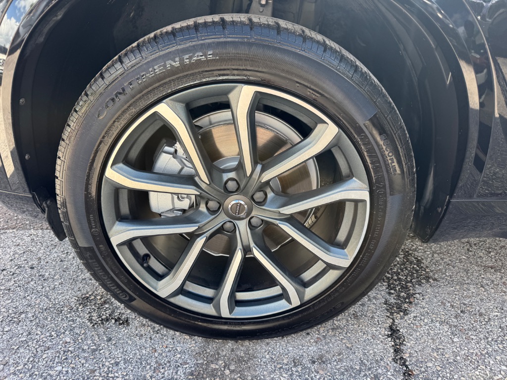 2018 Volvo XC90 - $17,998