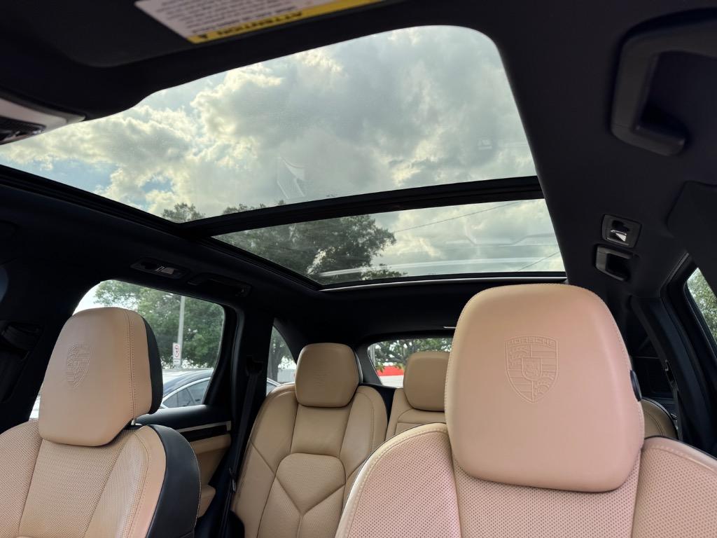 2018 Porsche Cayenne - $20,998