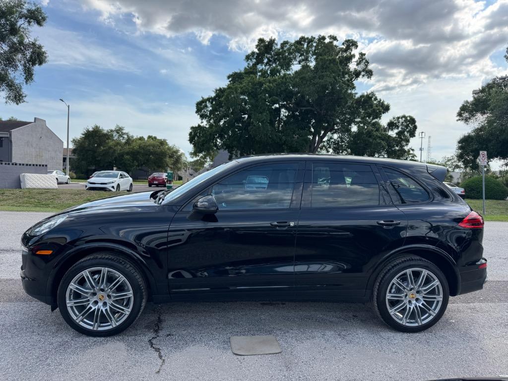 2018 Porsche Cayenne - $20,998