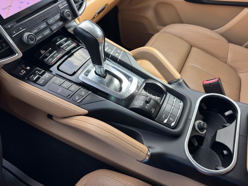 2018 Porsche Cayenne - $20,998