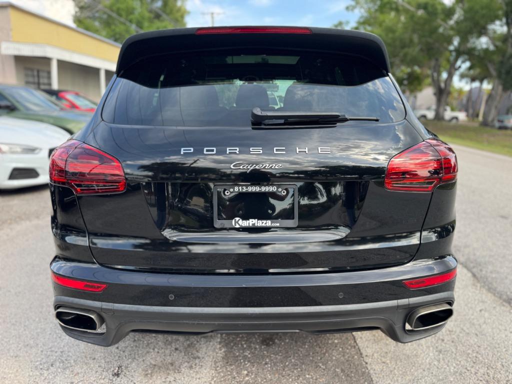 2018 Porsche Cayenne - $20,998