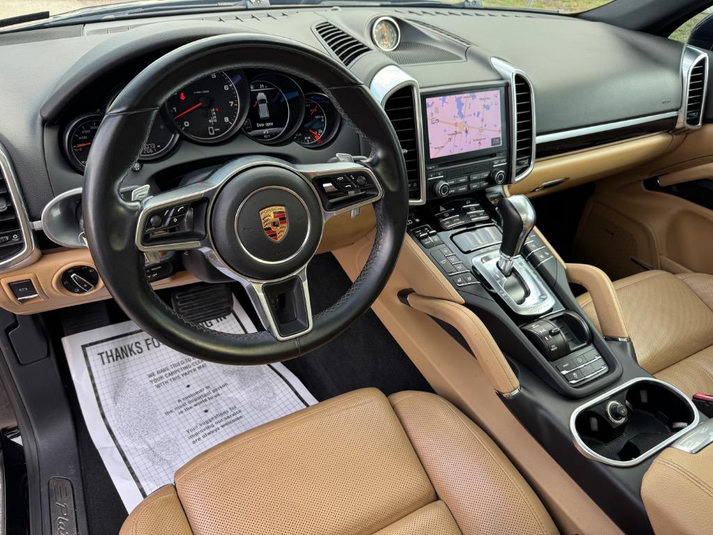 2018 Porsche Cayenne - $20,998