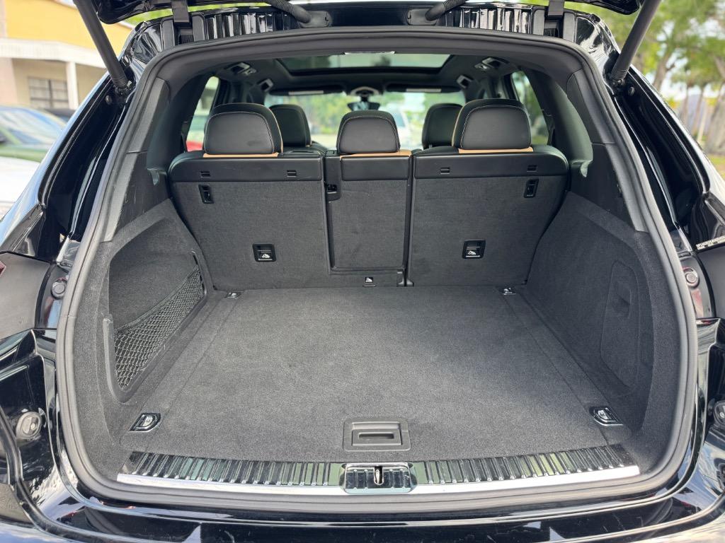 2018 Porsche Cayenne - $20,998