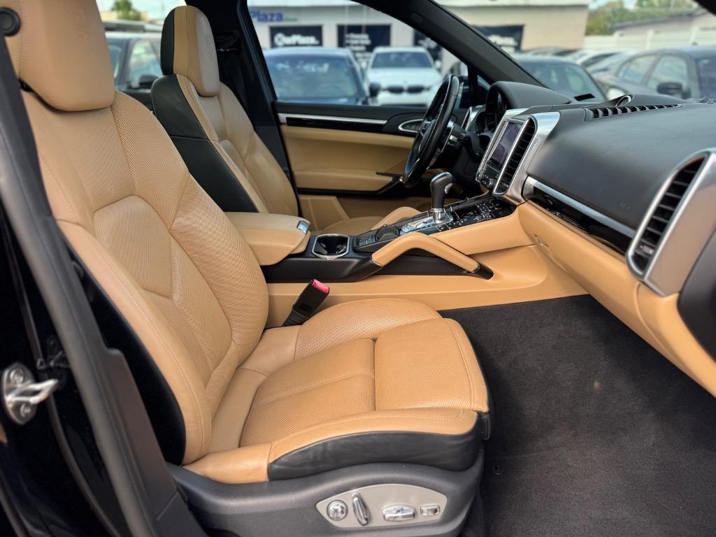 2018 Porsche Cayenne - $20,998