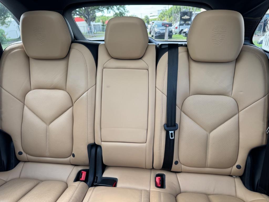 2018 Porsche Cayenne - $20,998