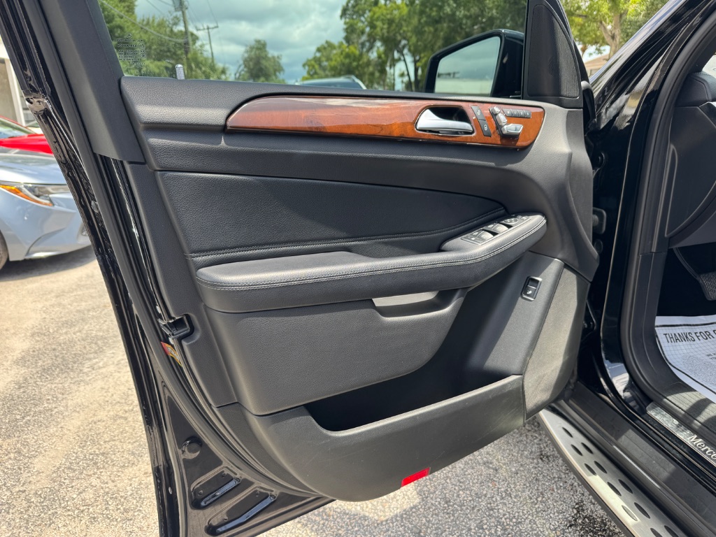 2018 Mercedes-Benz GLS - $17,998
