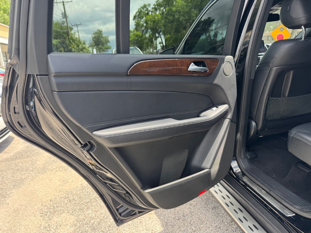2018 Mercedes-Benz GLS - $17,998