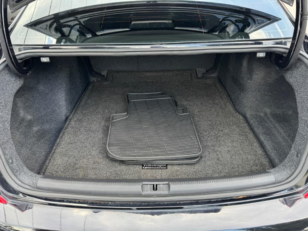 2020 Volkswagen Passat - $11,998