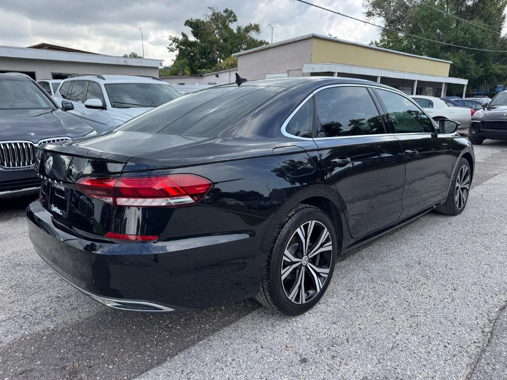 2020 Volkswagen Passat - $11,998