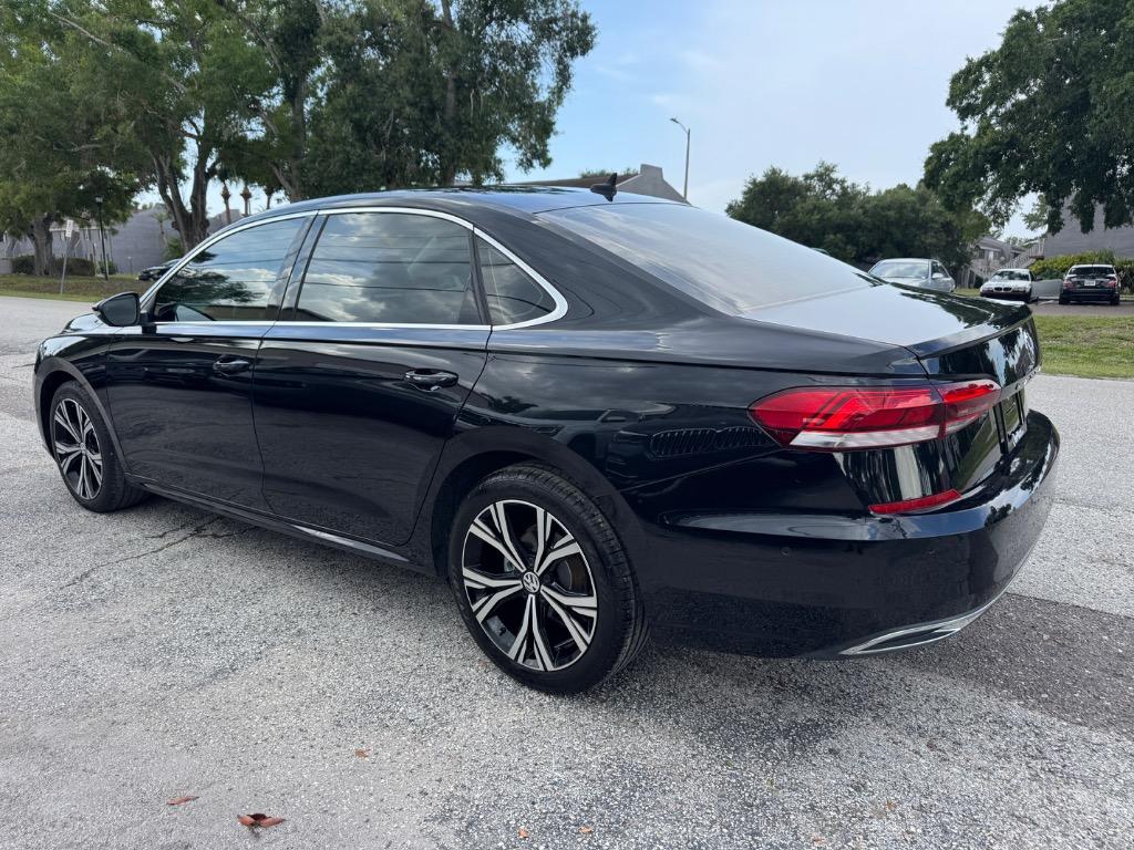 2020 Volkswagen Passat - $11,998