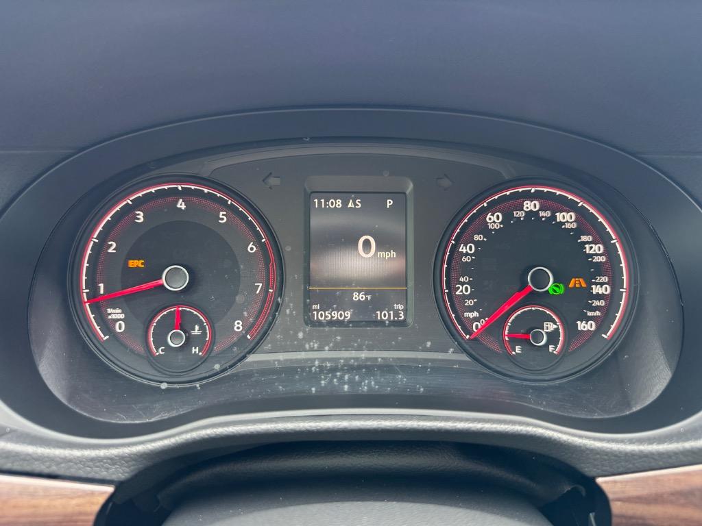 2020 Volkswagen Passat - $11,998
