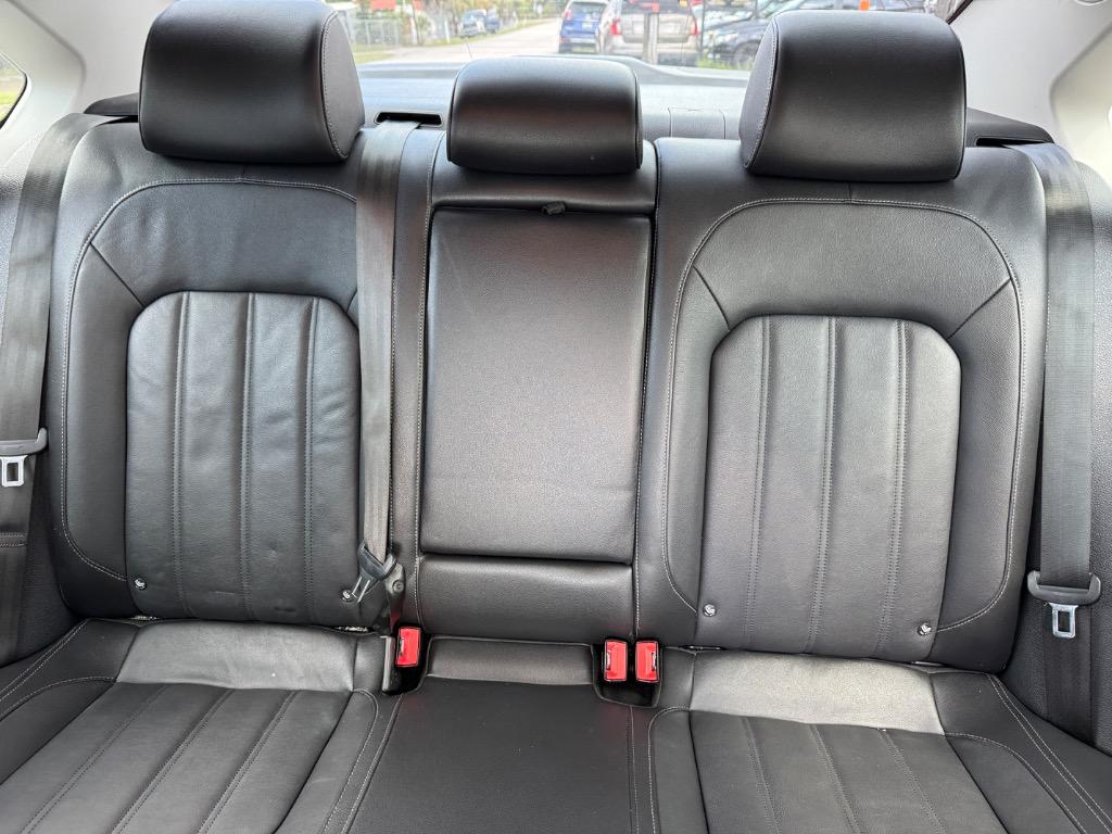2020 Volkswagen Passat - $11,998