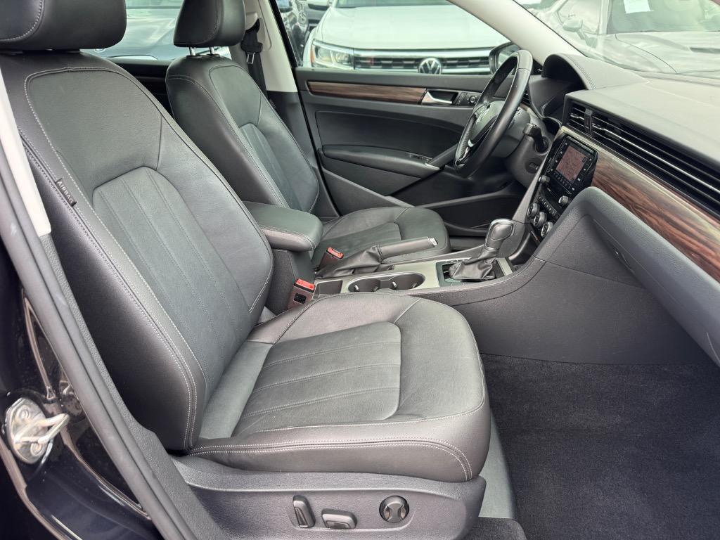 2020 Volkswagen Passat - $11,998