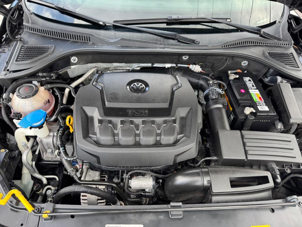 2020 Volkswagen Passat - $11,998