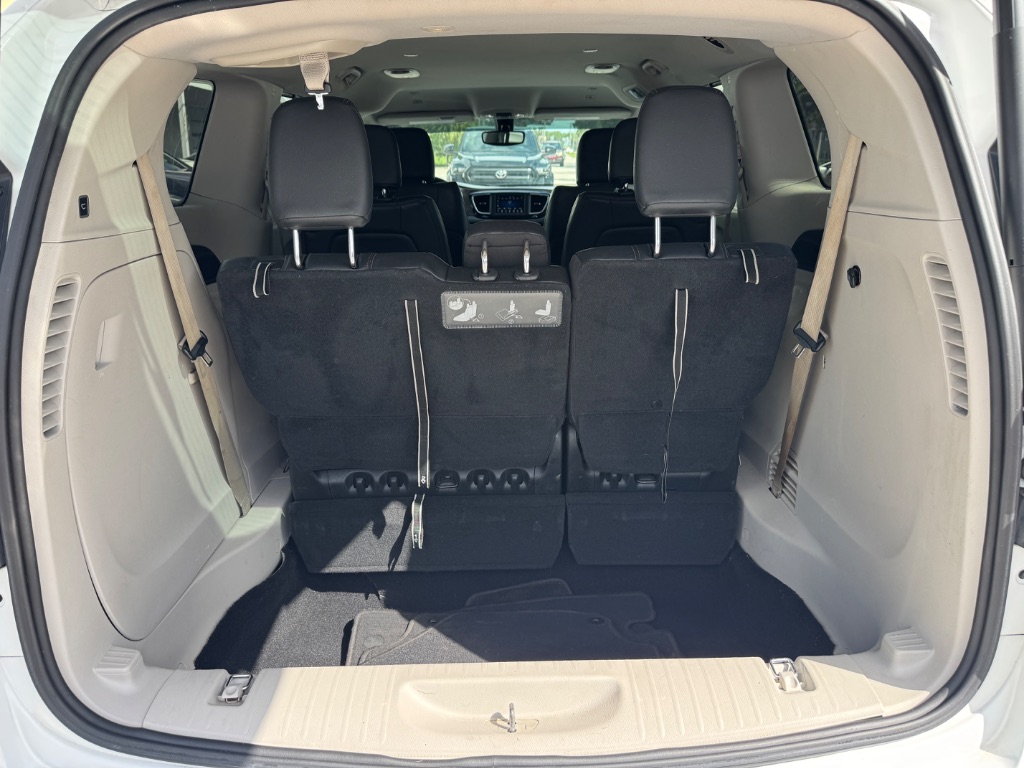 2019 Chrysler Pacifica - $10,998