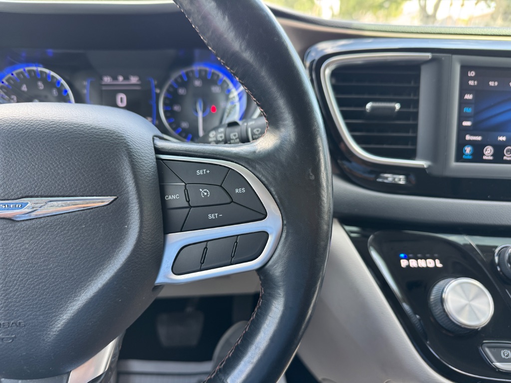 2019 Chrysler Pacifica - $10,998