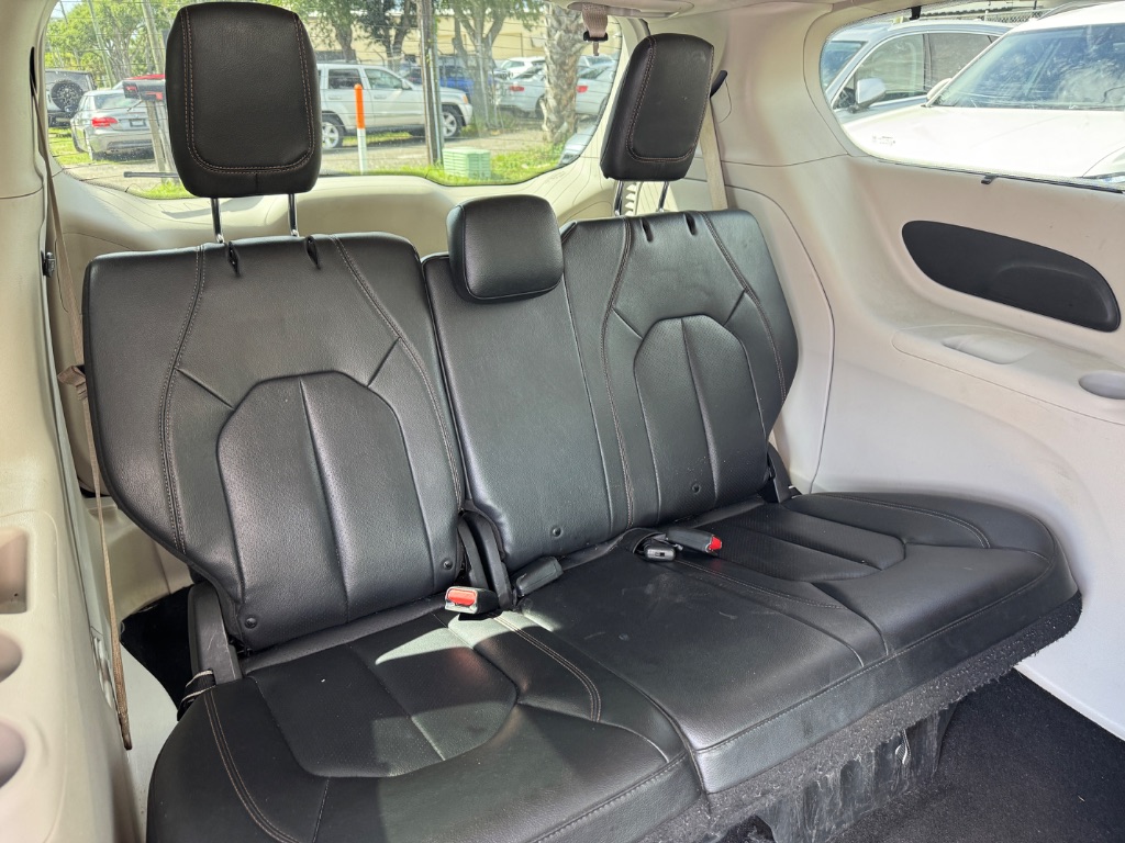 2019 Chrysler Pacifica - $10,998