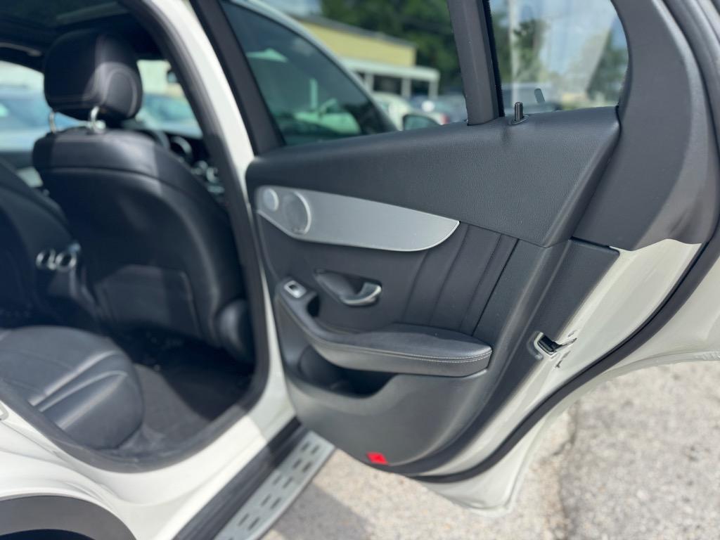 2019 Mercedes-Benz C-Class - $15,998