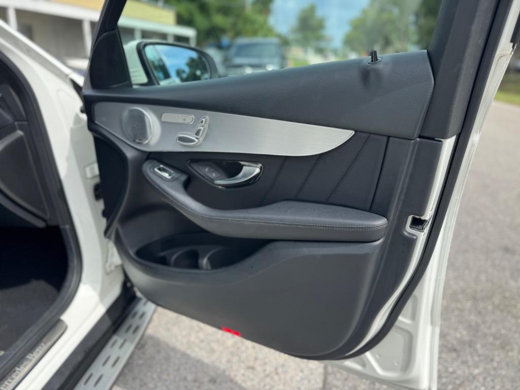 2019 Mercedes-Benz C-Class - $15,998