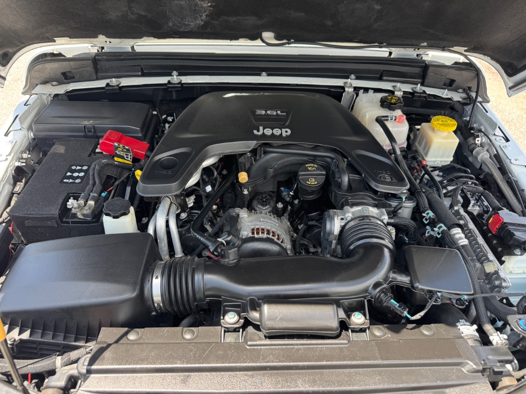 2020 Jeep Gladiator - $24,998